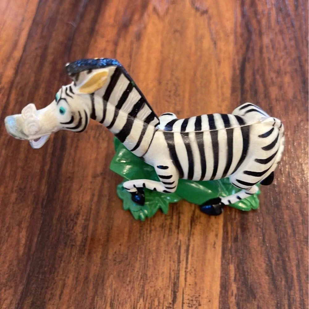 EUC Madagascar Cake Toppers x7 Pieces